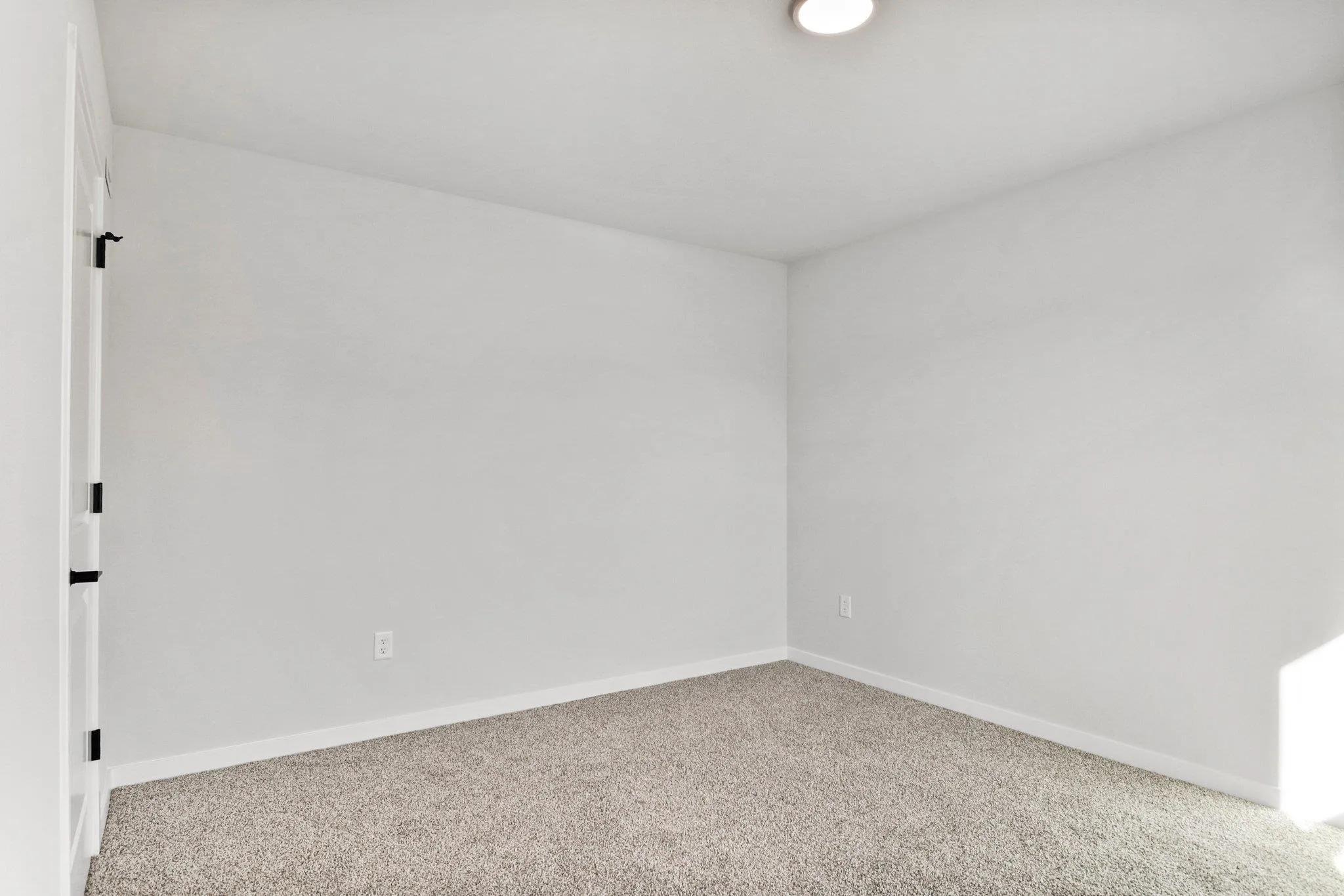 388 Lilac Lane, Stoughton, WI 53589, 3 Bedrooms Bedrooms, ,2 BathroomsBathrooms,Residential,For Sale,Lilac,2006509