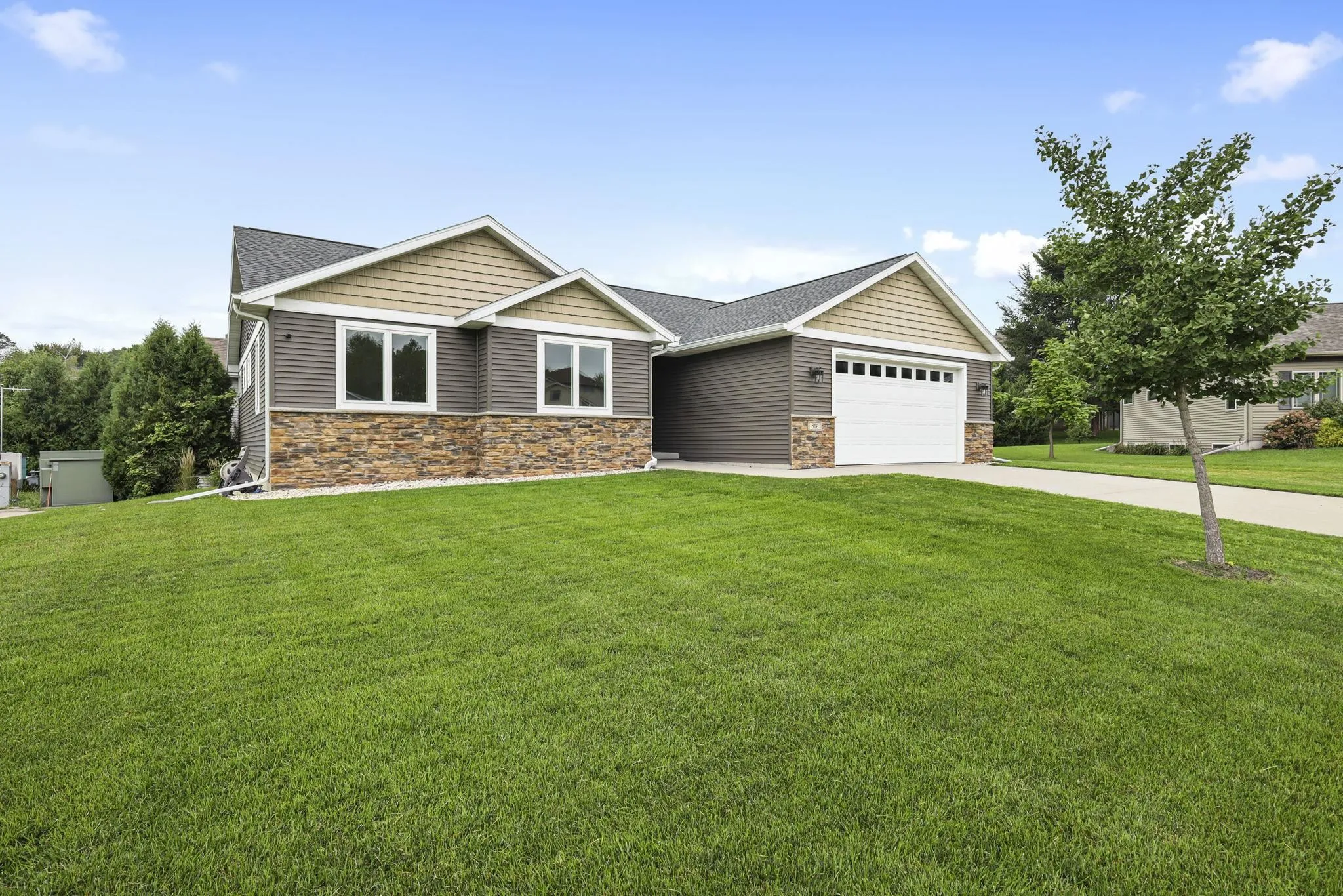 816 Haskell Court, Stoughton, WI 53589, 4 Bedrooms Bedrooms, ,2 BathroomsBathrooms,Residential,For Sale,Haskell,2007212