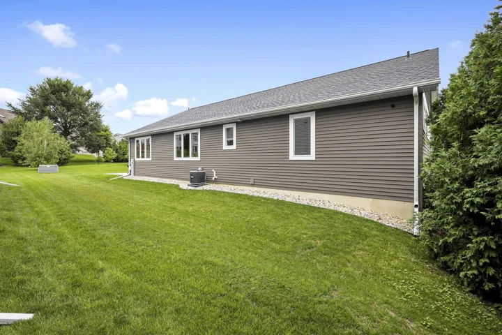 816 Haskell Court, Stoughton, WI 53589, 4 Bedrooms Bedrooms, ,2 BathroomsBathrooms,Residential,For Sale,Haskell,2007212