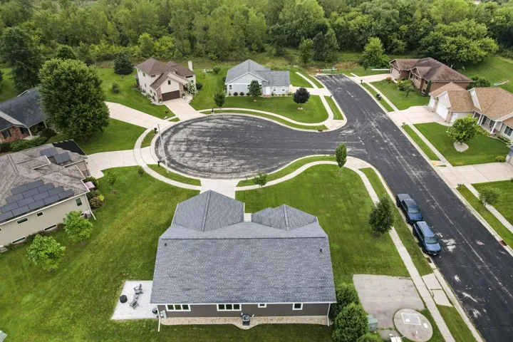 816 Haskell Court, Stoughton, WI 53589, 4 Bedrooms Bedrooms, ,2 BathroomsBathrooms,Residential,For Sale,Haskell,2007212