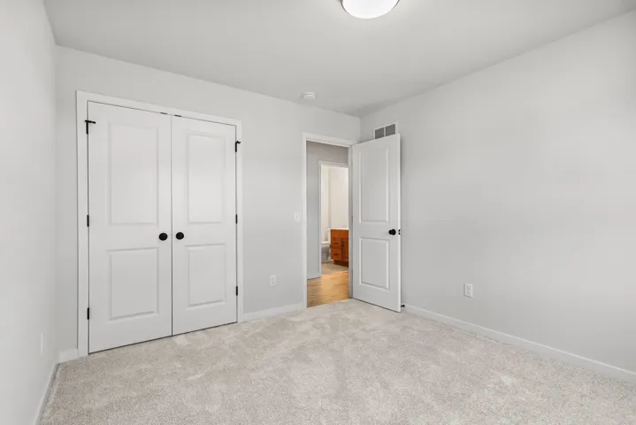 352 Dahlia Drive, Stoughton, WI 53589, 3 Bedrooms Bedrooms, ,2 BathroomsBathrooms,Residential,For Sale,Dahlia,2008543