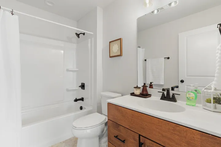 352 Dahlia Drive, Stoughton, WI 53589, 3 Bedrooms Bedrooms, ,2 BathroomsBathrooms,Residential,For Sale,Dahlia,2008543
