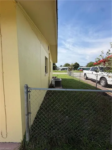 428 W Alverdez Ave, Clewiston, Florida 33440
