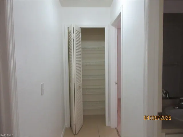 Lining closet
