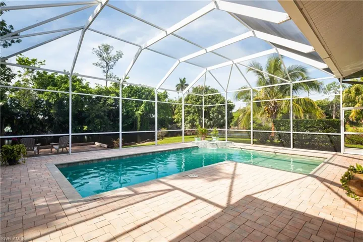 168 North St, Naples Fl 34108