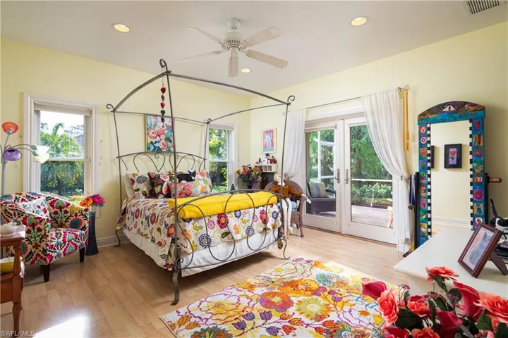 168 North St, Naples Fl 34108