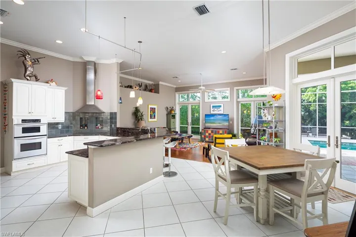 168 North St, Naples Fl 34108