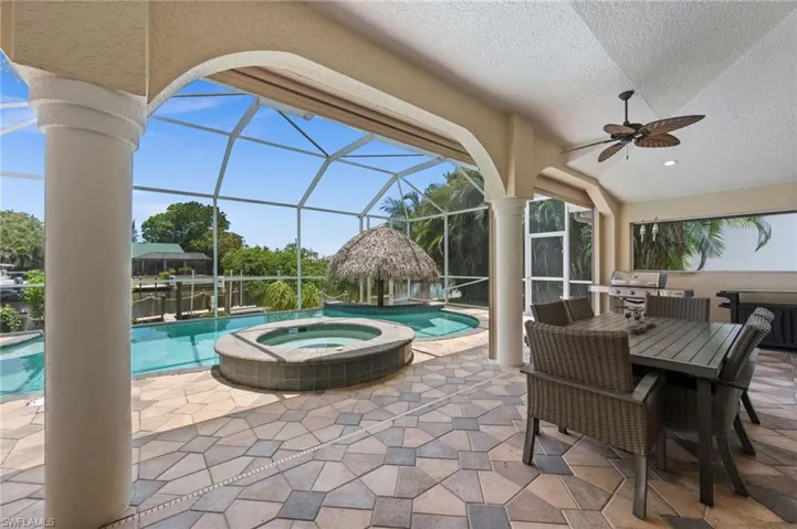 It even has a huge covered lanai for lunch before you go in the spa