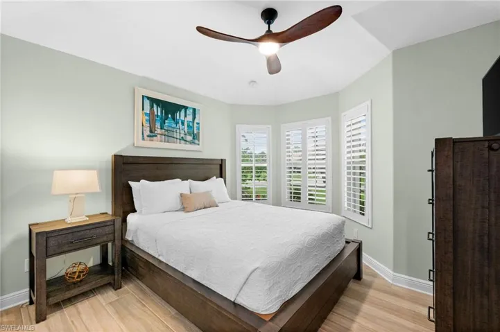 3rd bedroom with bay window