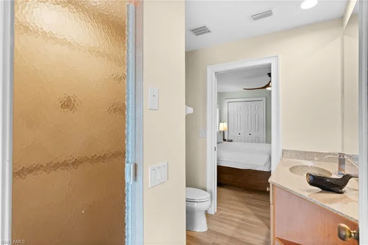 Shower in the ensuite bath