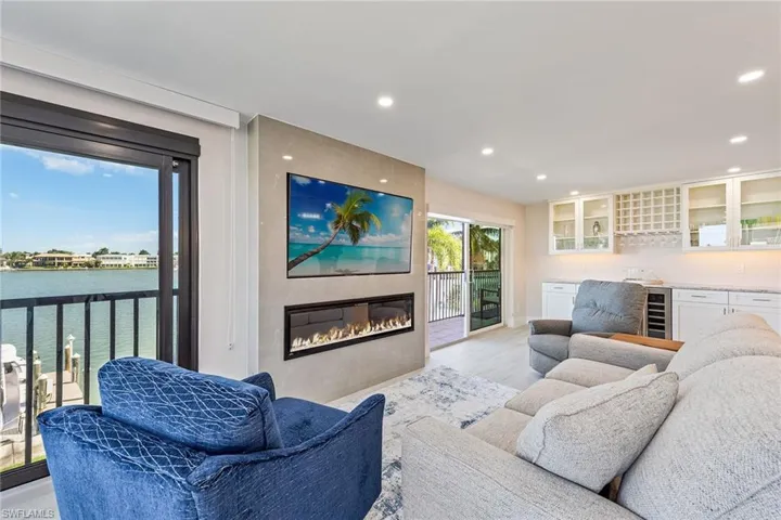 3000 Gulf Shore Blvd N # 216, Naples Fl 34103