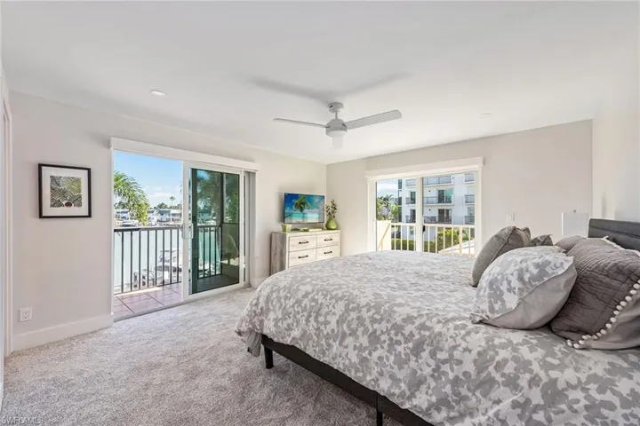 3000 Gulf Shore Blvd N # 216, Naples Fl 34103