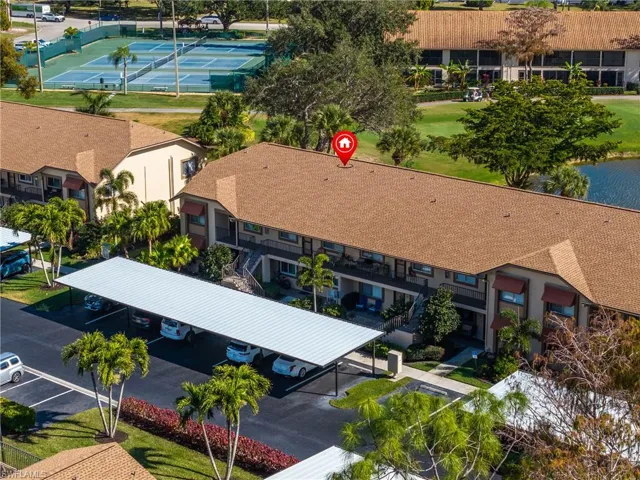 Bird's eye view of apartment complex / building and a large body of water