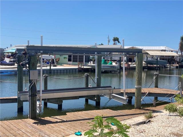New 10000 Boat Lift 2022