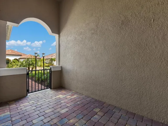 Front Entryway
