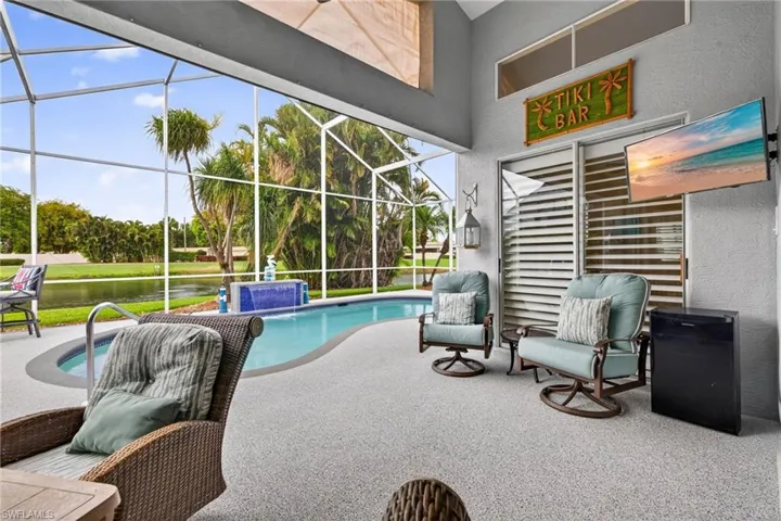 9512 Mariners Cove Ln, Fort Myers, Florida 33919