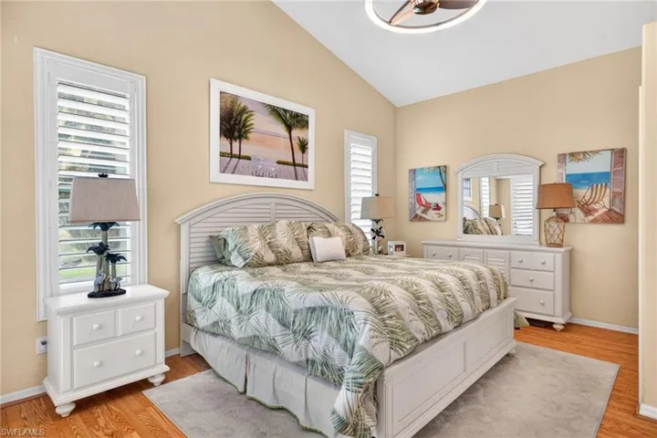 9512 Mariners Cove Ln, Fort Myers, Florida 33919