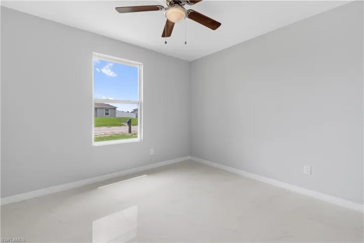 2100 NE 14th  PL, Cape Coral, FL 33909