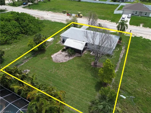 2100 NE 14th  PL, Cape Coral, FL 33909