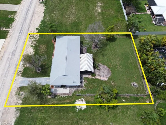 2100 NE 14th  PL, Cape Coral, FL 33909