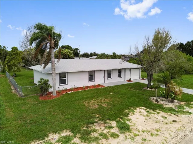 2100 NE 14th  PL, Cape Coral, FL 33909