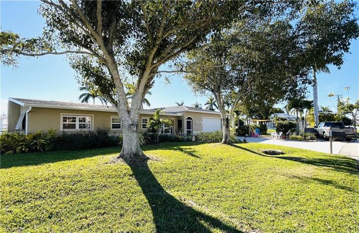 5110  Rutland  CT, Cape Coral, FL 33904