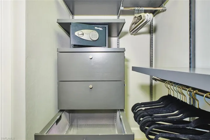 17040  Willowcrest  WAY, Fort Myers, FL 33908