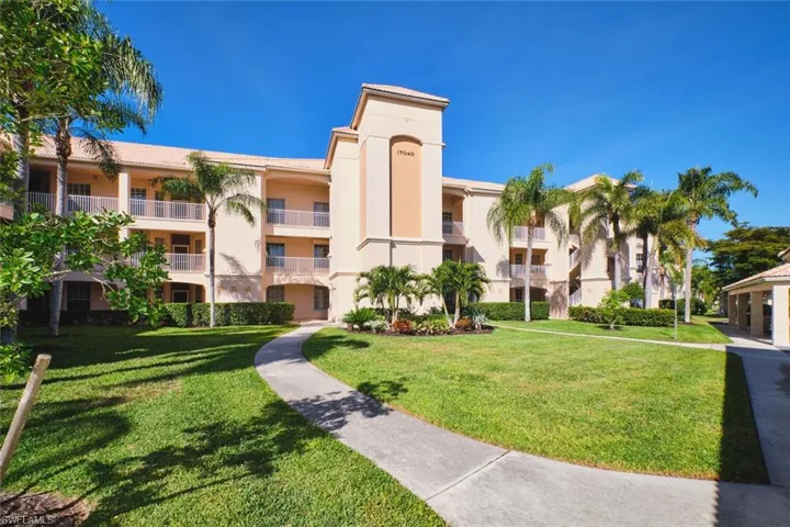 View of apartment building / complex