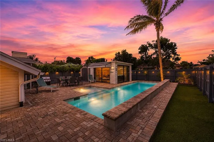 862 97th Ave N, Naples, Florida 34108