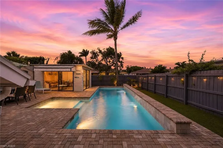 862 97th Ave N, Naples, Florida 34108