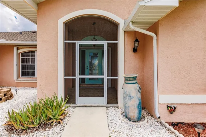 View of property entrance