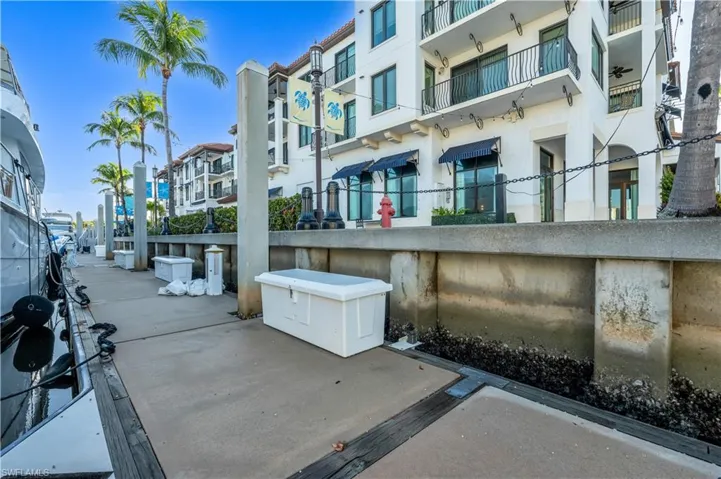 1500 5th Ave S, Naples, Florida 34102