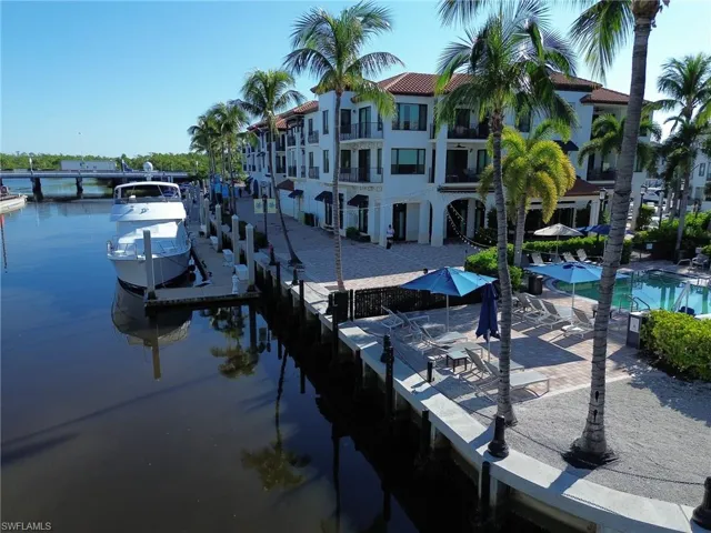 1500 5th Ave S, Naples, Florida 34102
