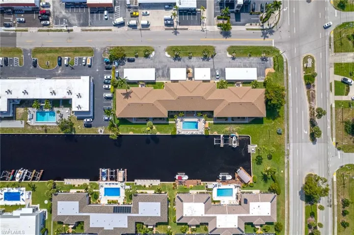 809 SE 46th  LN, Cape Coral, FL 33904