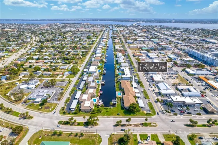 809 SE 46th  LN, Cape Coral, FL 33904