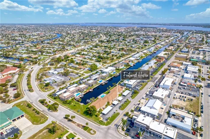 809 SE 46th  LN, Cape Coral, FL 33904