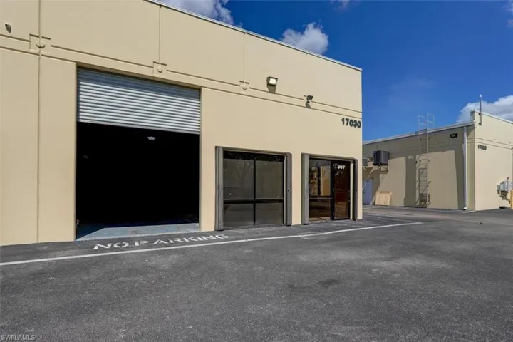 17030  Alico Commerce  CT, Fort Myers, FL 33967