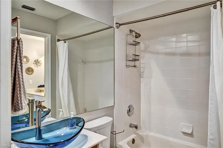 Guest Bath!