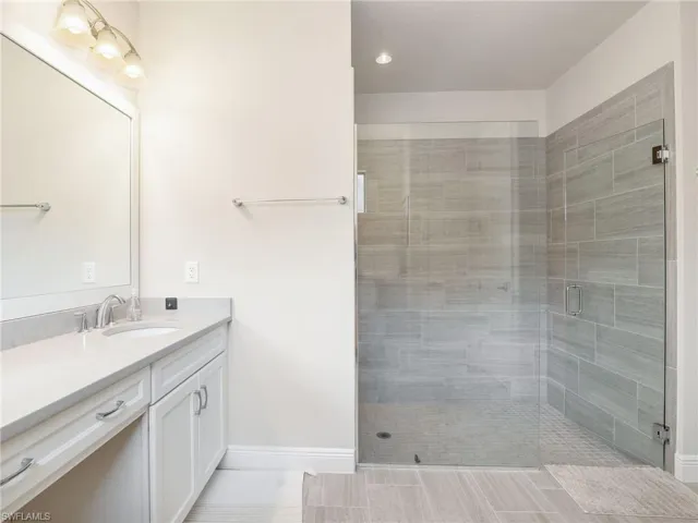 10047  Florence  CIR, Naples, FL 34119