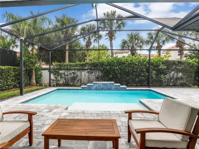 10047  Florence  CIR, Naples, FL 34119