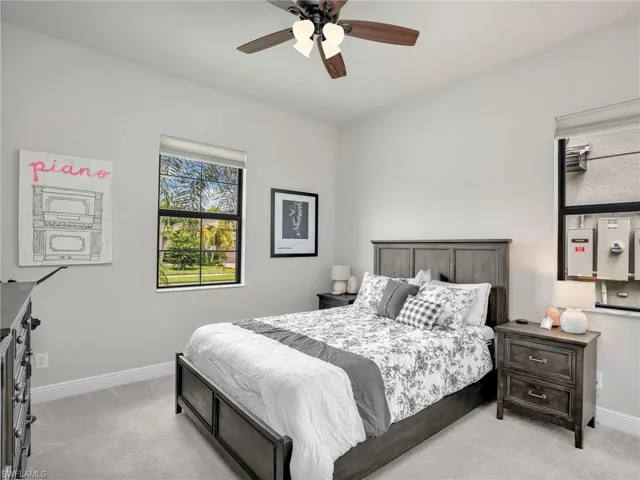 10047  Florence  CIR, Naples, FL 34119
