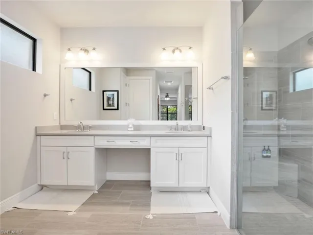 10047  Florence  CIR, Naples, FL 34119