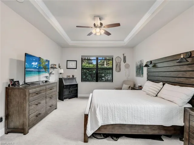 10047  Florence  CIR, Naples, FL 34119