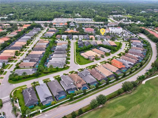 10047  Florence  CIR, Naples, FL 34119