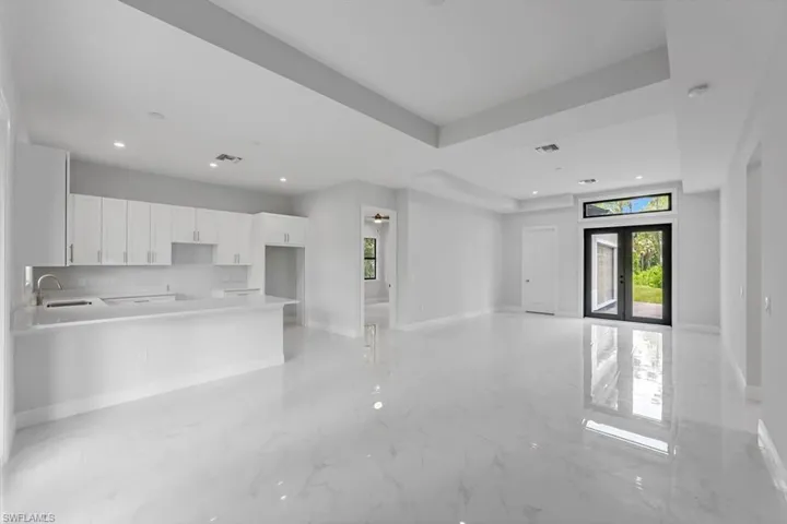 1870  22nd NE AVE, Naples, FL 34120