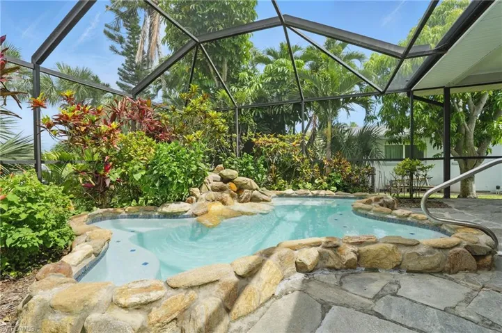 5305 Darby Ct, Cape Coral, Florida 33904