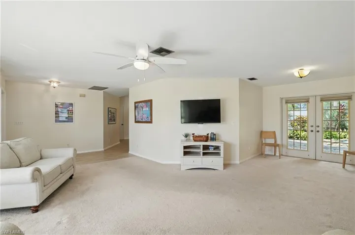 5305 Darby Ct, Cape Coral, Florida 33904