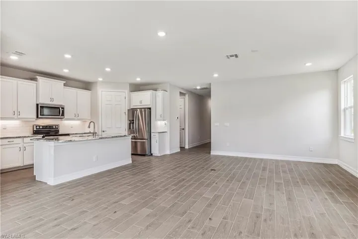 3792  Crosswater  DR, North Fort Myers, FL 33917