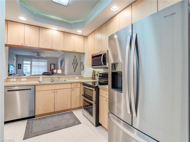 1101 Van Loon Commons CIR # 104, CAPE CORAL FL 33909