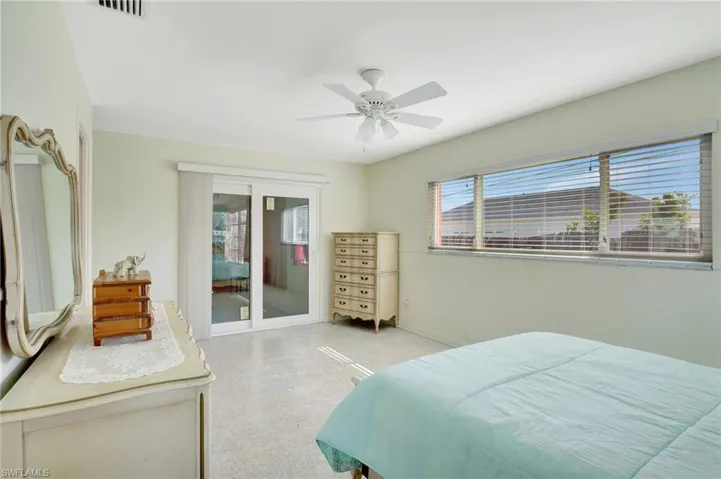 4411 SE 14th  PL, Cape Coral, FL 33904